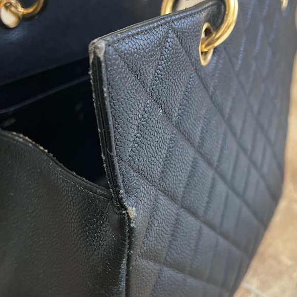 Authentic chanel handbag - Picture 4 of 6